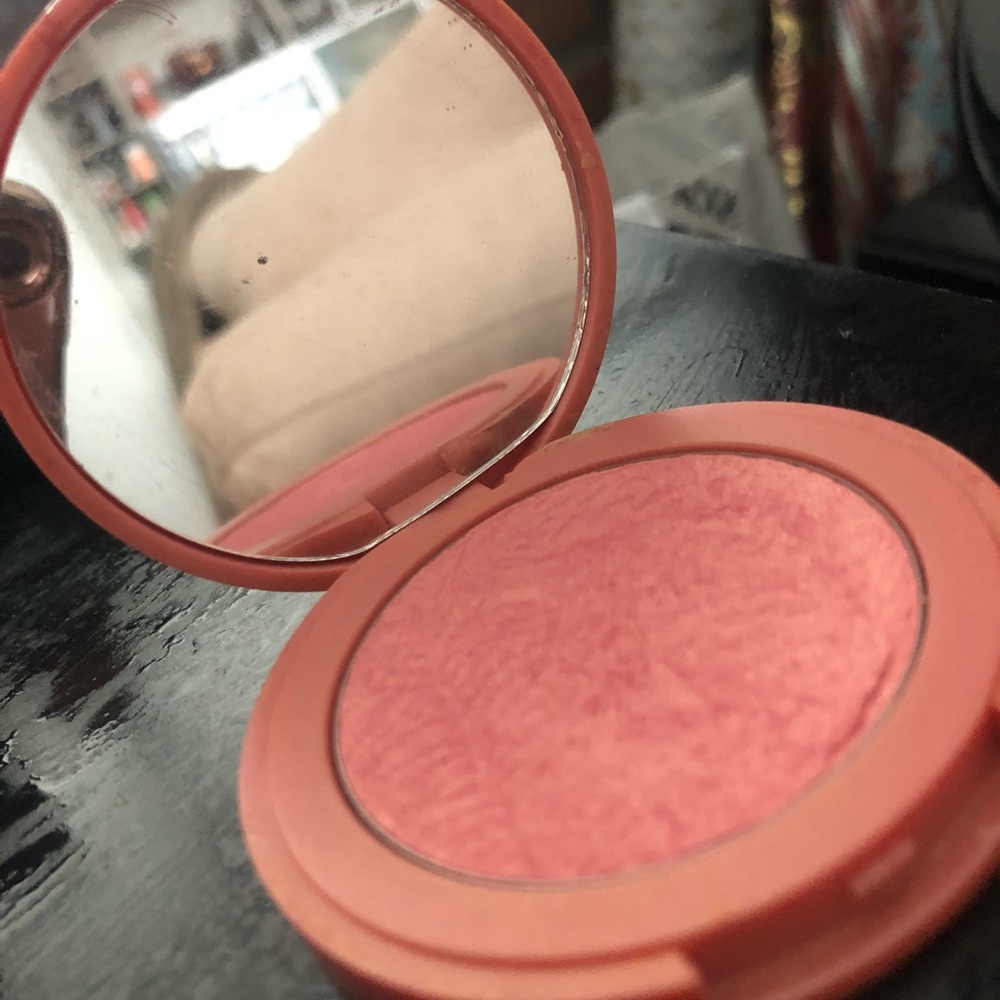 Tarte Blush Glisten ✨
